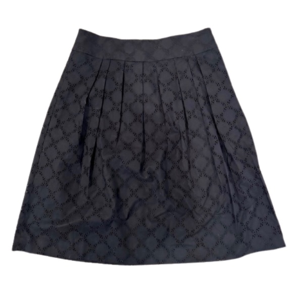 ANN TAYLOR LOFT Skirt Embroidered Cut Out A-Line Lined Black Size 6 - Picture 1 of 7